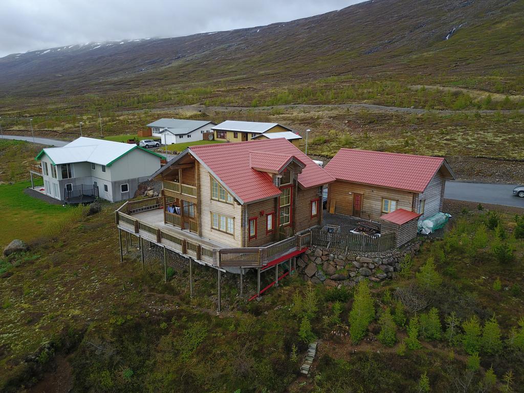 Family Home Faskrudsfjordur Exterior photo
