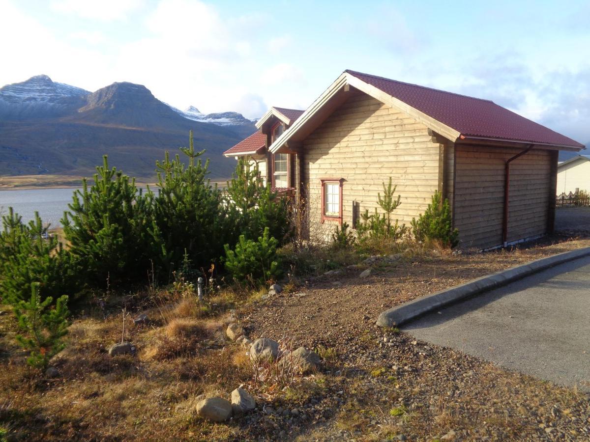 Family Home Faskrudsfjordur Exterior photo